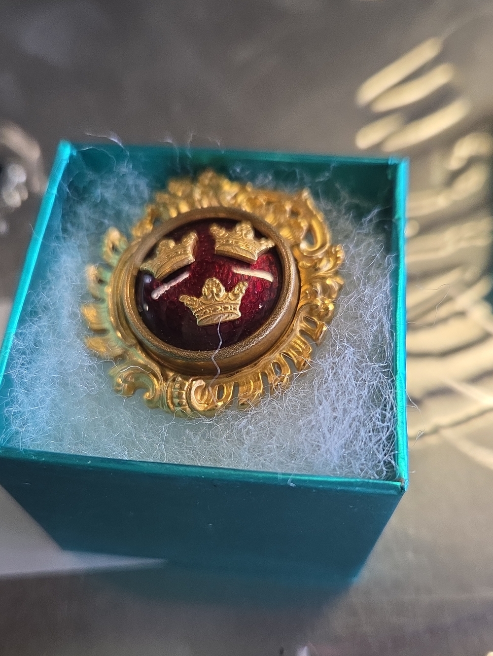 Gold Crown Red Enamel Brooch - Women Jewelry Vintage
